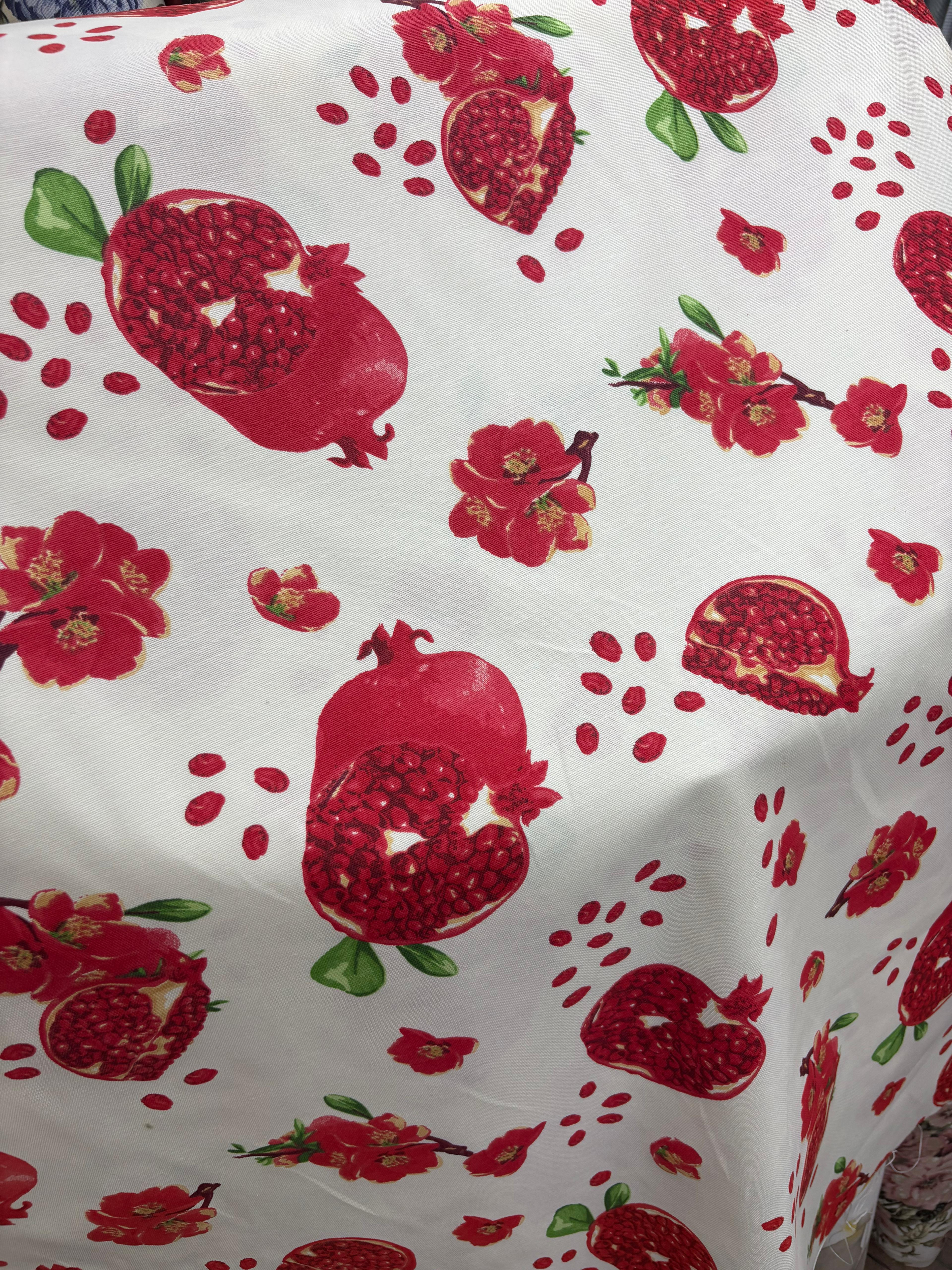 בד קנבס רימונים רקע לבן