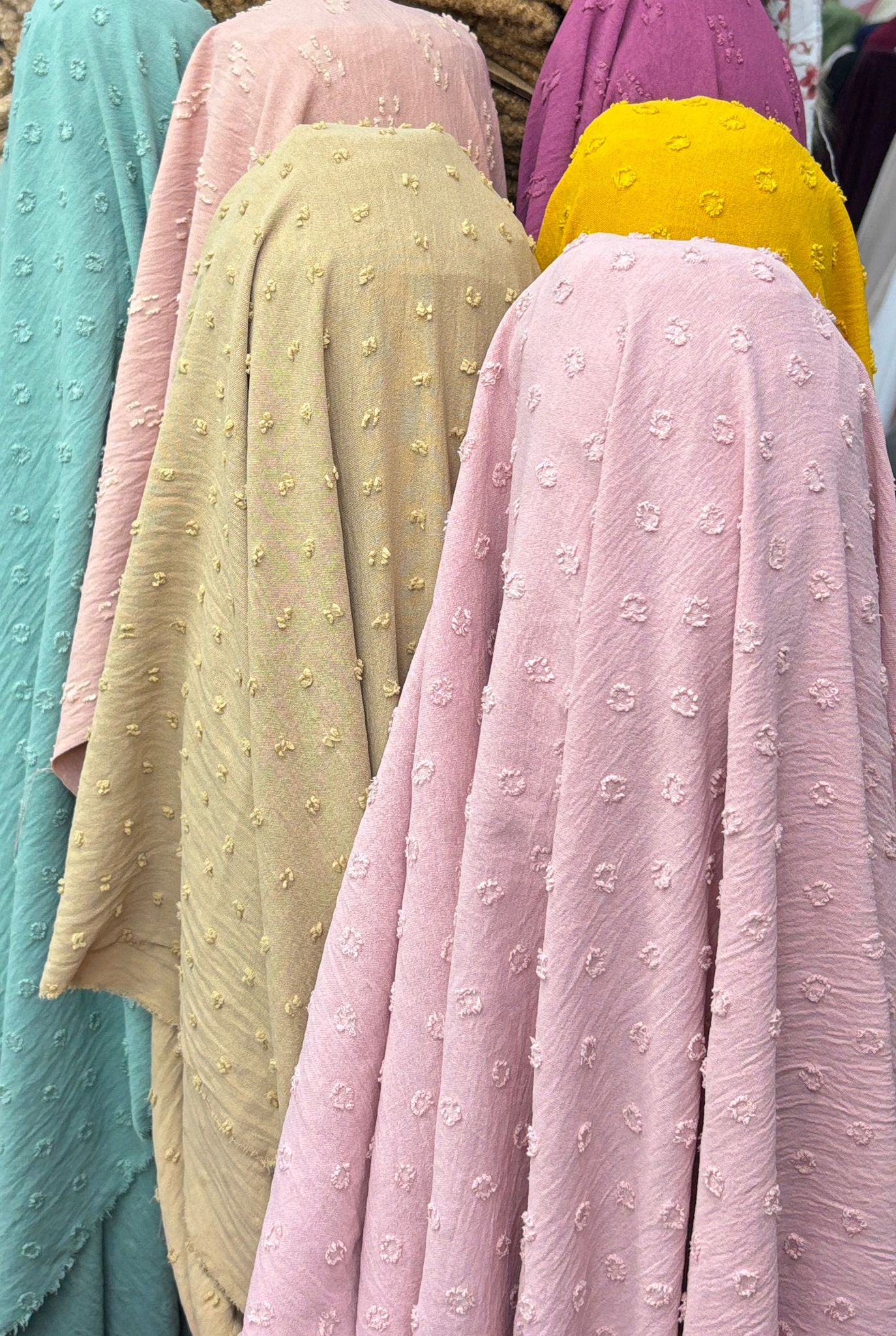 בד קרפ בליטות עדינות