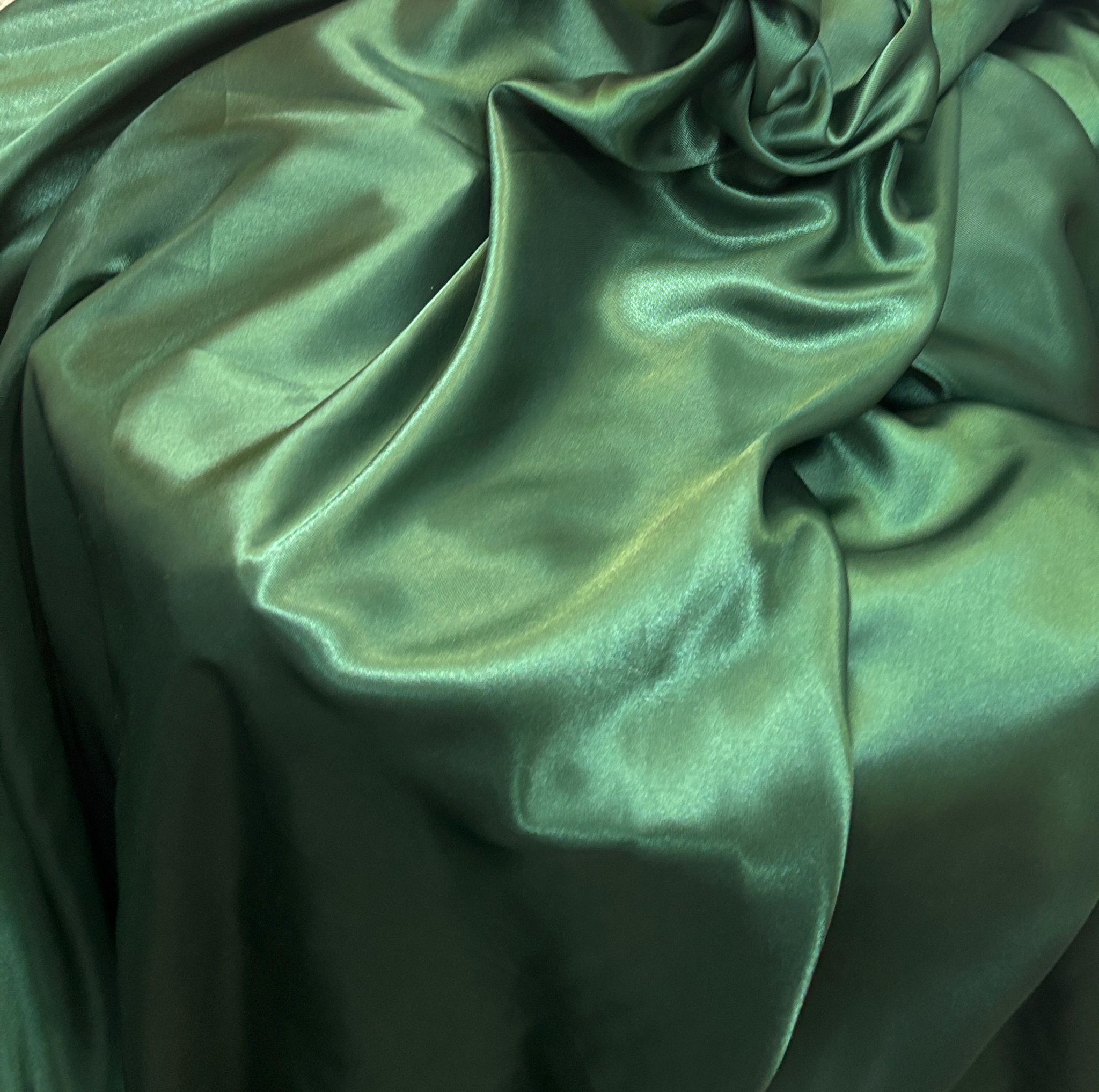 בד סאטן חלק 