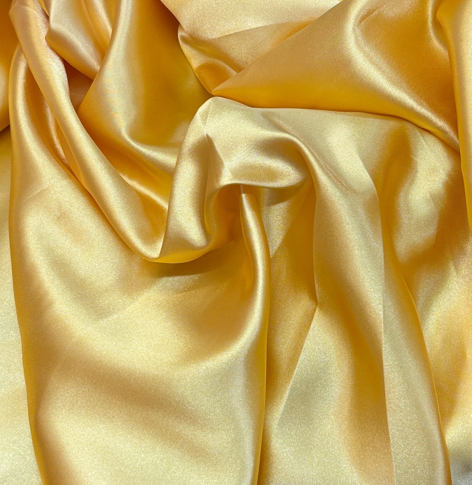 בד סאטן חלק