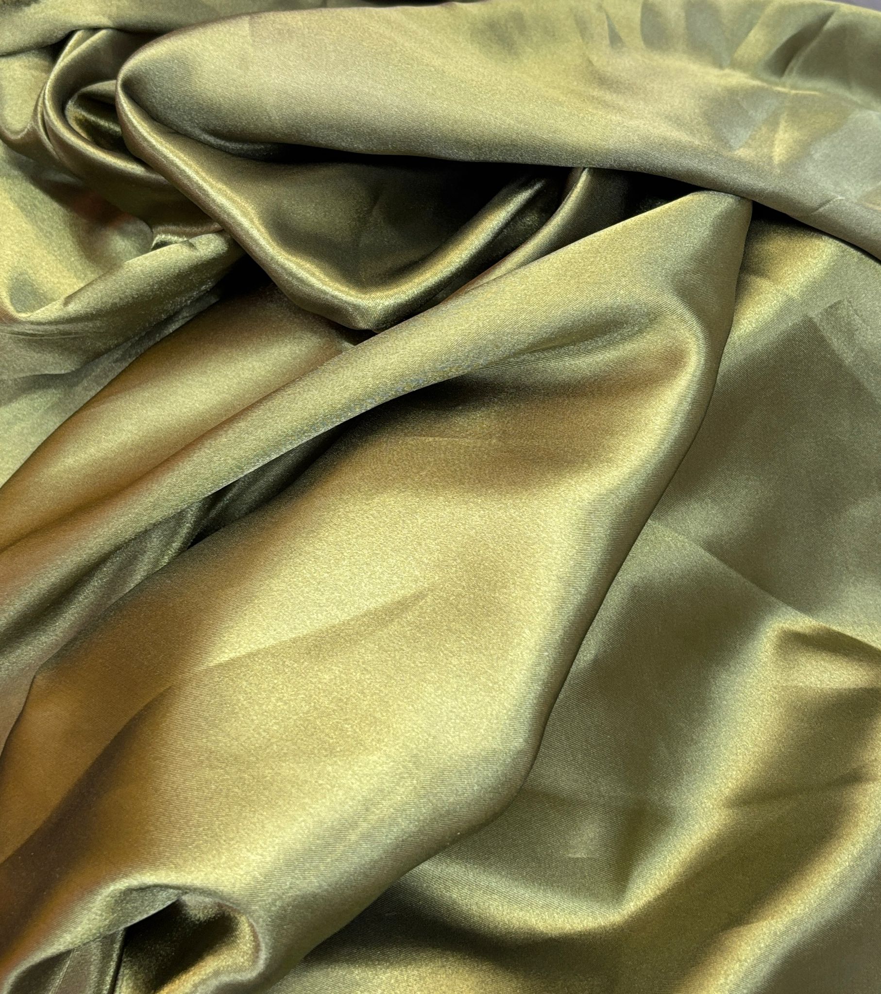 בד סאטן חלק 