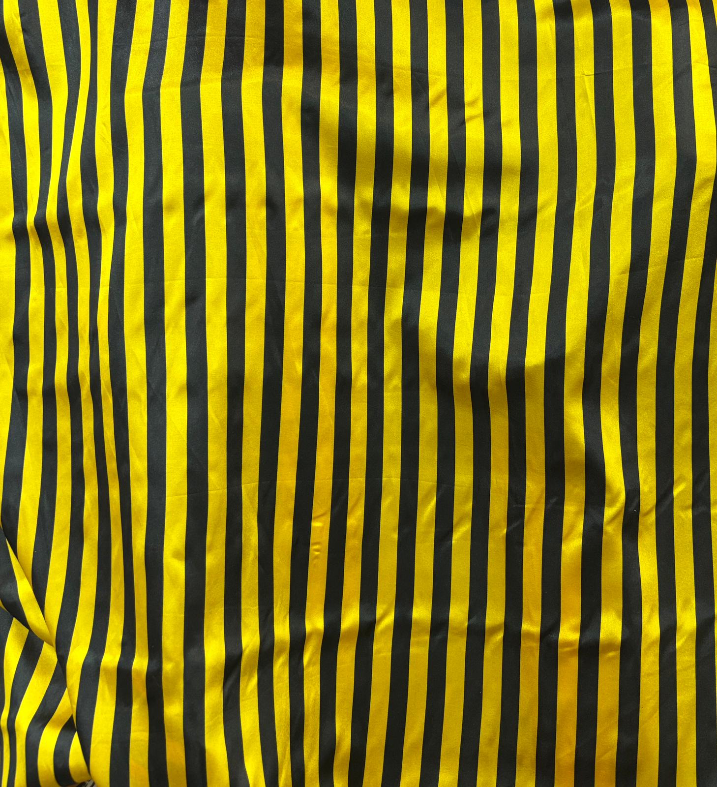 סאטן מודפס פסים צהוב שחור