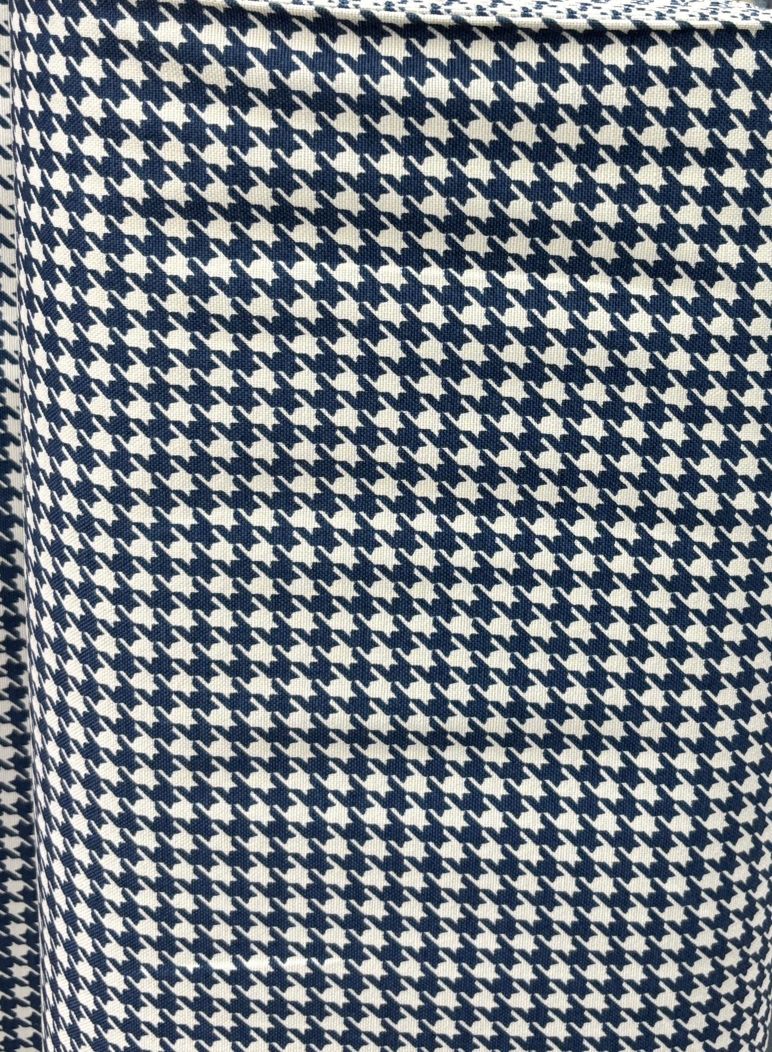 קנבס דוחה נוזלים