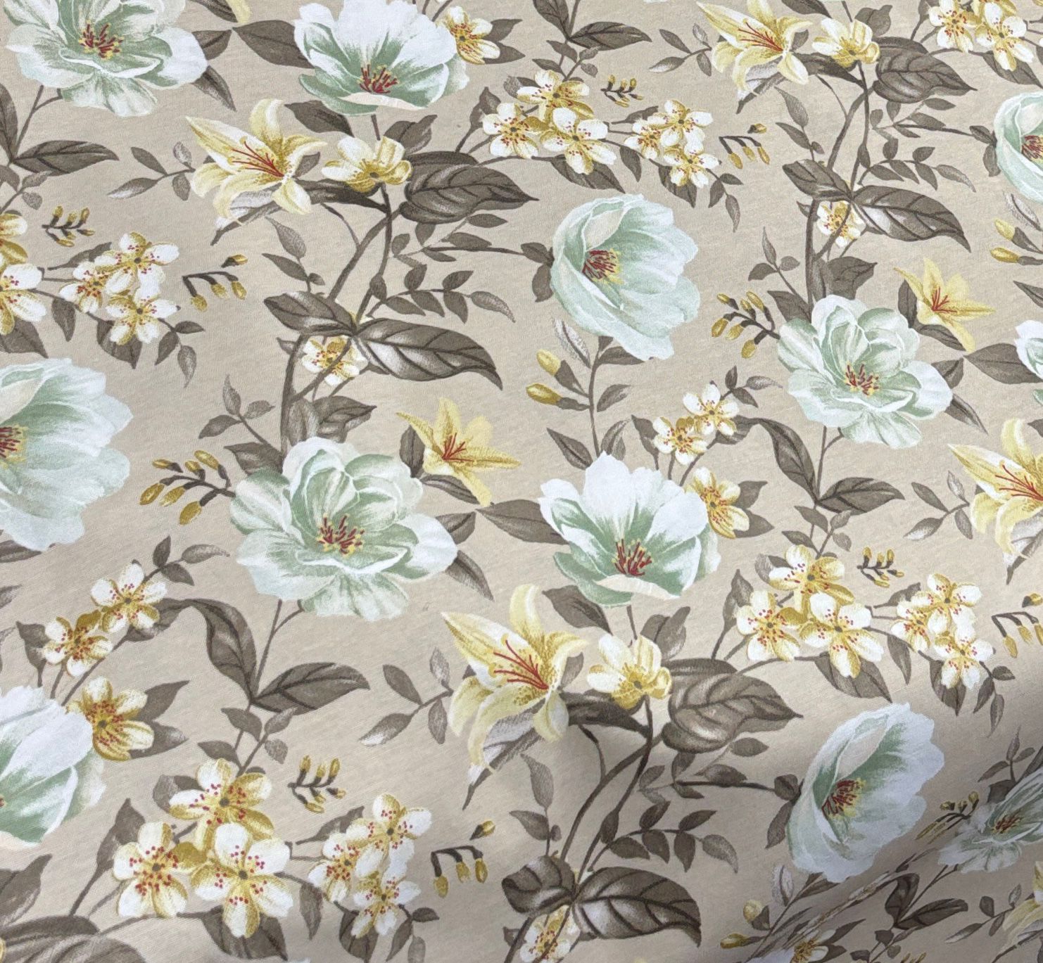 קנבס דוחה נוזלים פרחים